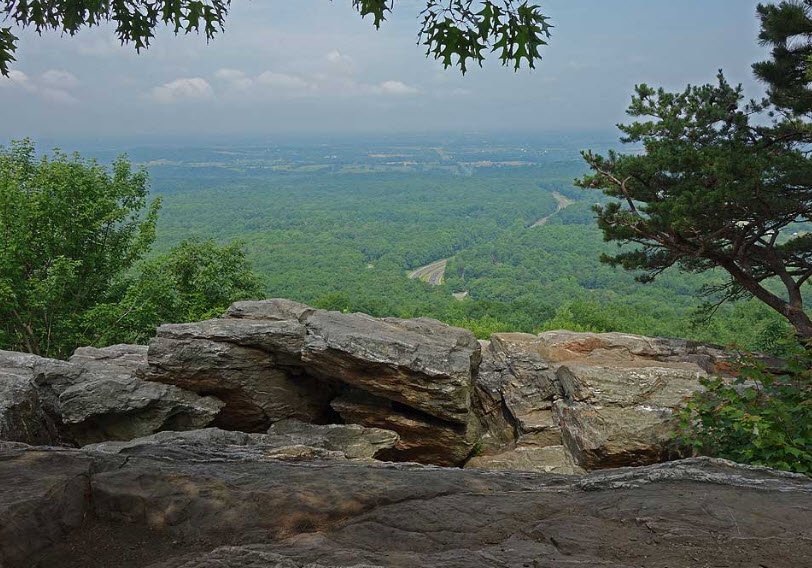 Bears Den Natural Area, New Hampshire, USA